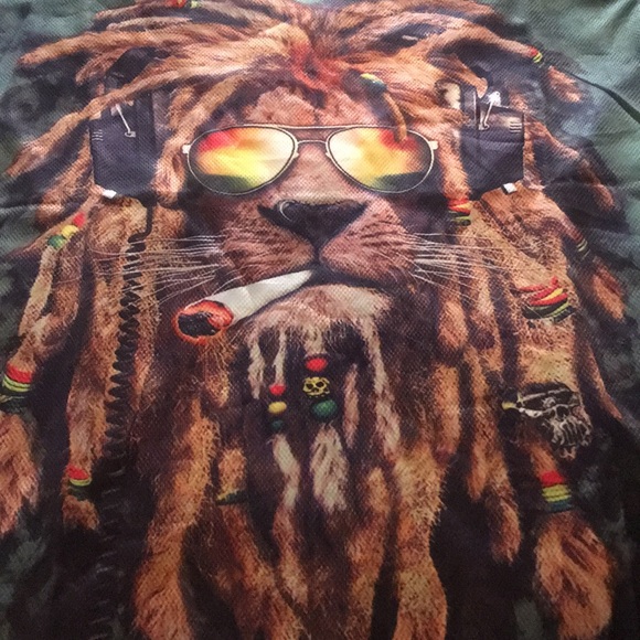 Graphics Jamaican Lion W/ Dreadlocks Streetwear Graffiti Print T-shirt 💯 Cotton - Picture 4 of 6